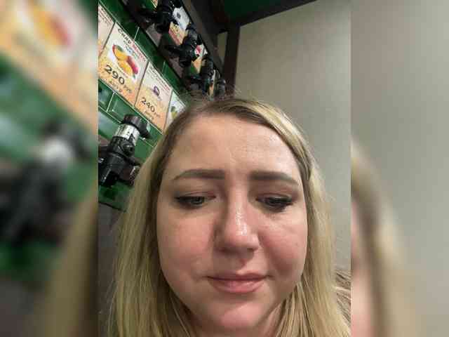 KiraMalina webcam