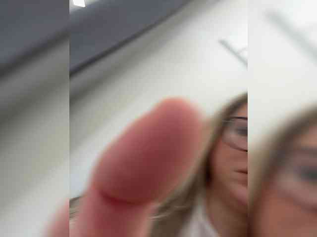 KiraMalina webcam