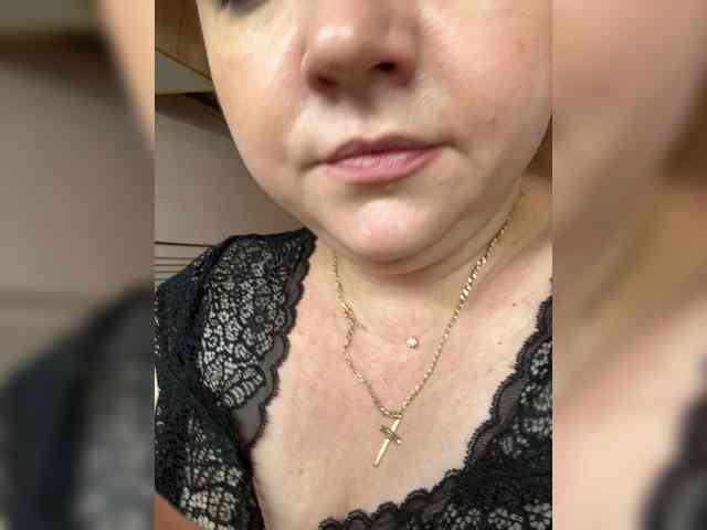KiraMalina webcam