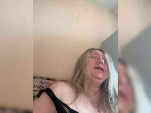KiraMalina webcam