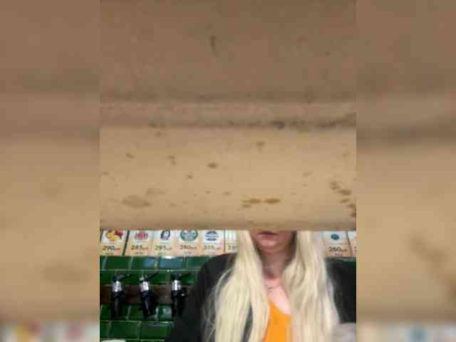 KiraMalina webcam