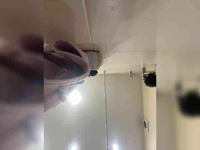 KiraMalina webcam