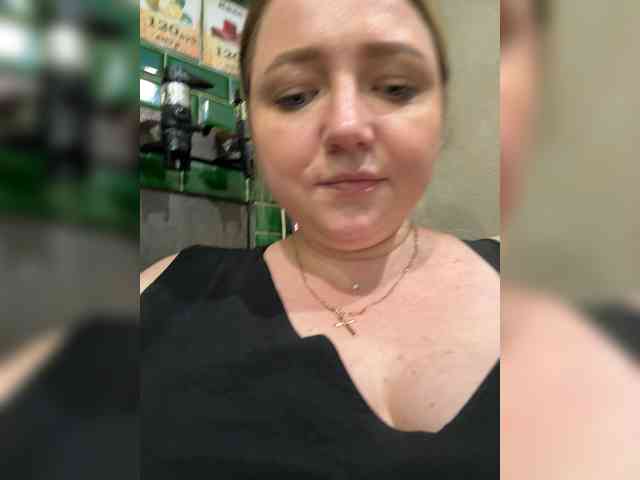 KiraMalina webcam