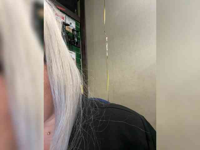 KiraMalina webcam