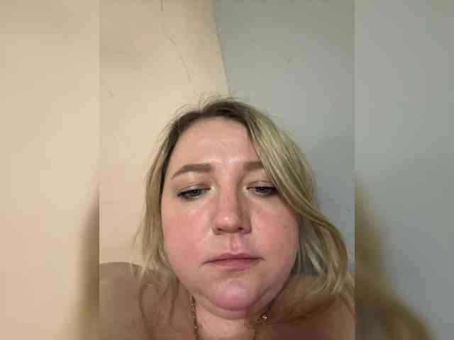 KiraMalina webcam