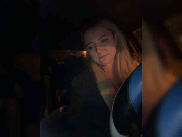 KiraMalina webcam