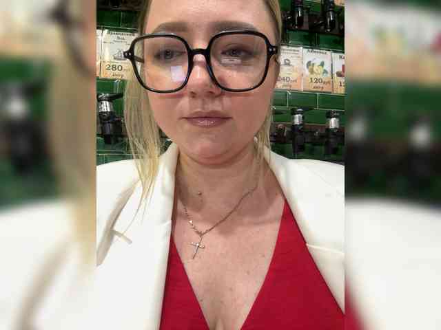 KiraMalina webcam