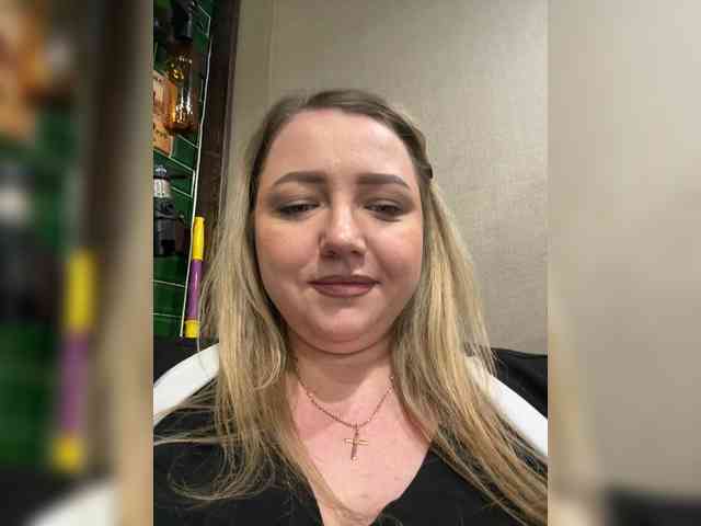 KiraMalina webcam