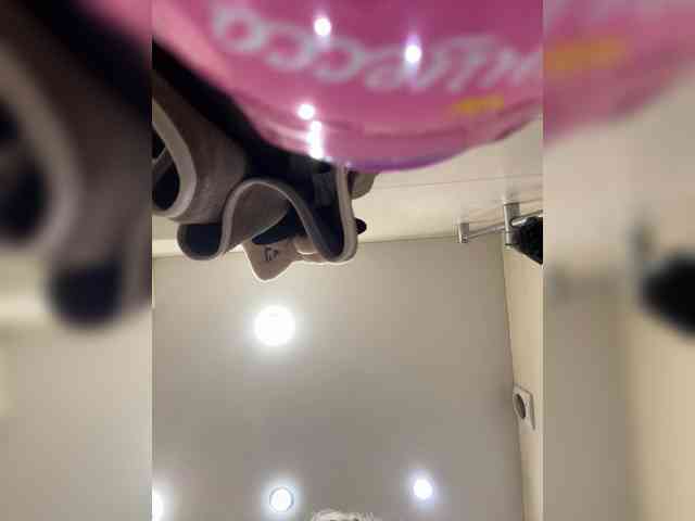 KiraMalina webcam