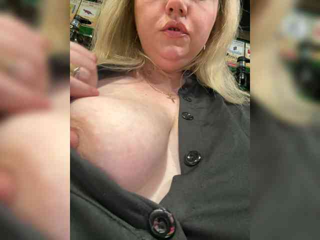 KiraMalina webcam