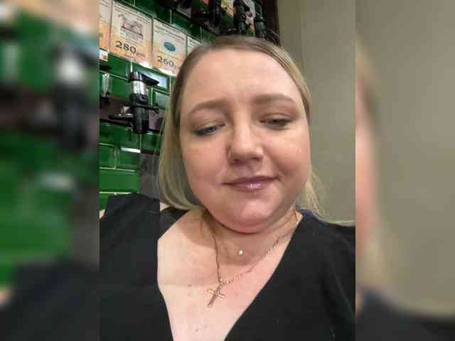 KiraMalina webcam