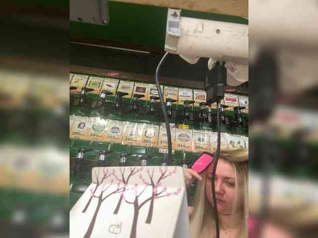 KiraMalina webcam