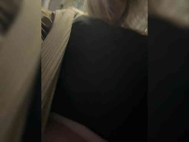 KiraMalina webcam