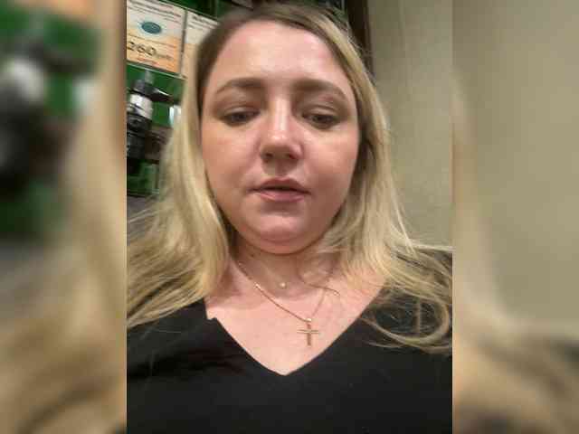 KiraMalina webcam