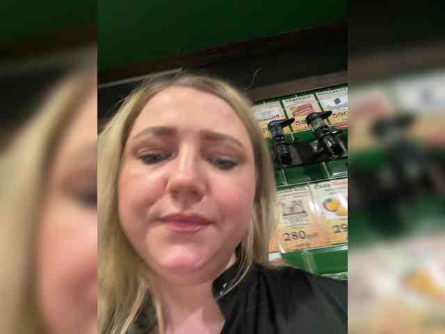 KiraMalina webcam