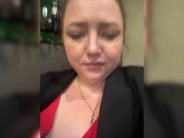 KiraMalina webcam