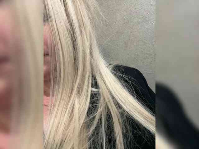 KiraMalina webcam