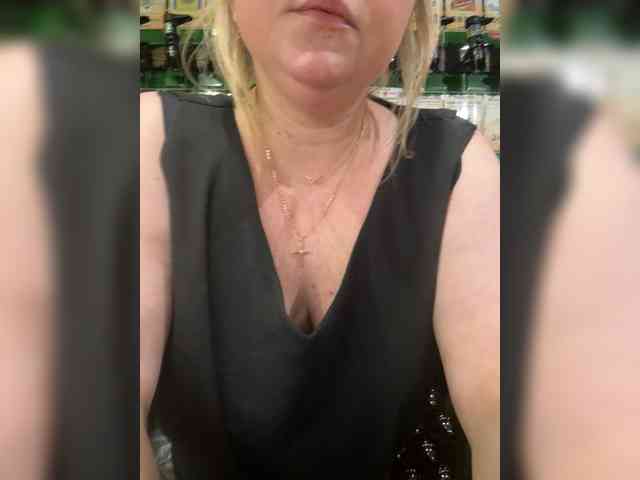 KiraMalina webcam
