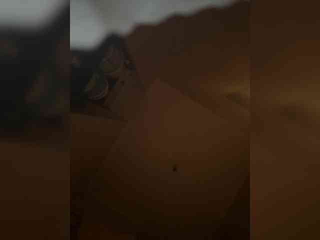 KiraMalina webcam