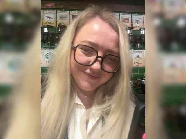 KiraMalina webcam