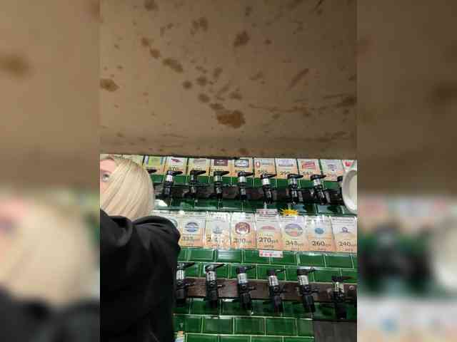 KiraMalina webcam