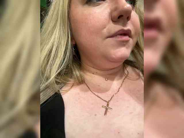 KiraMalina Live Webcam on BongaCams
