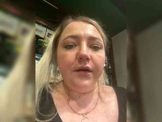 KiraMalina webcam