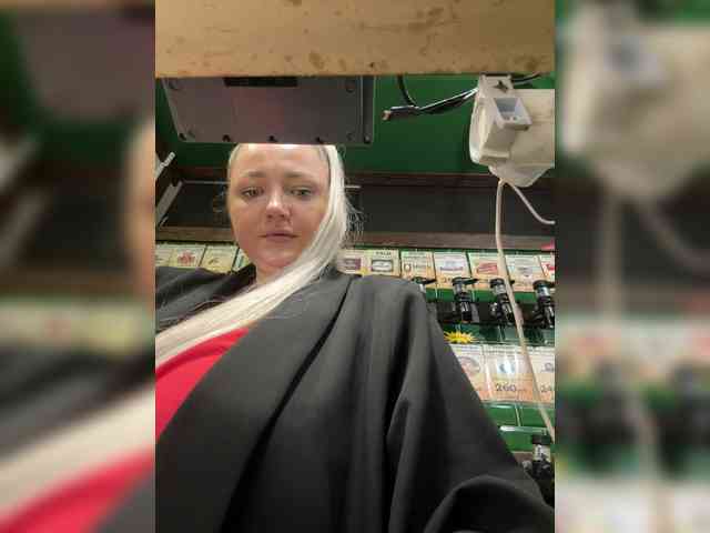 KiraMalina webcam