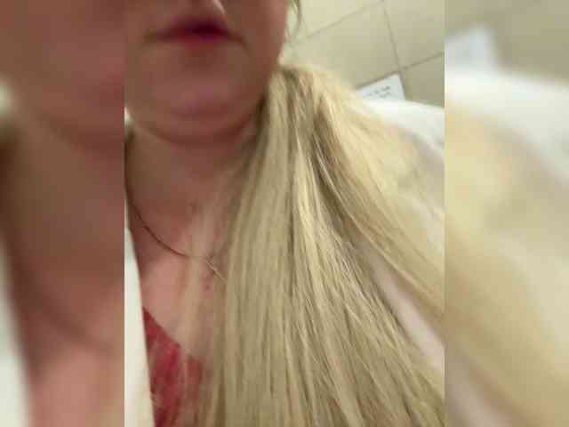 KiraMalina webcam