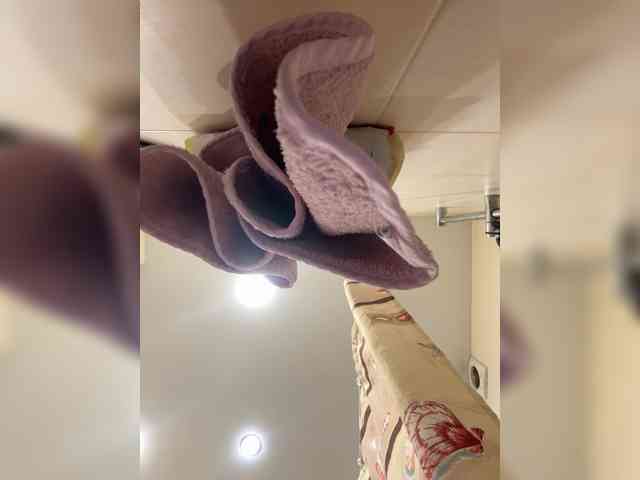 KiraMalina webcam