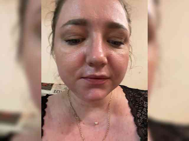 KiraMalina webcam
