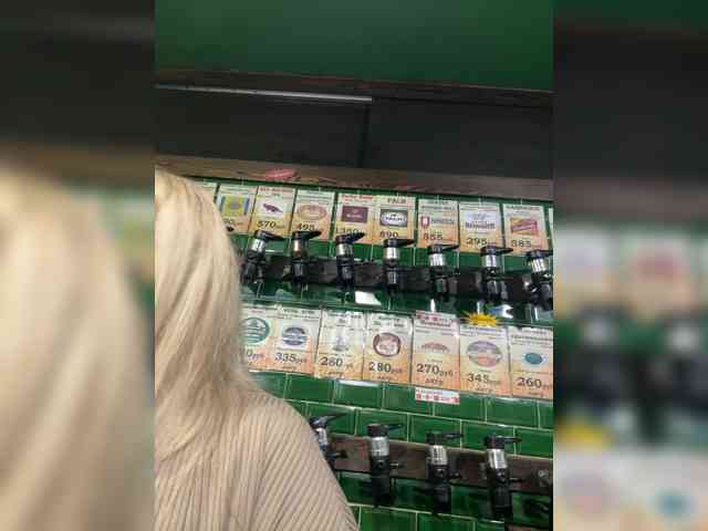 KiraMalina webcam