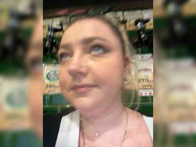 KiraMalina webcam