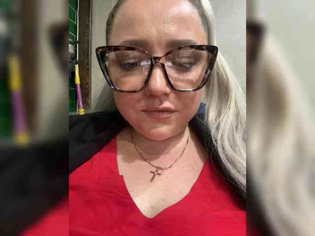 KiraMalina webcam