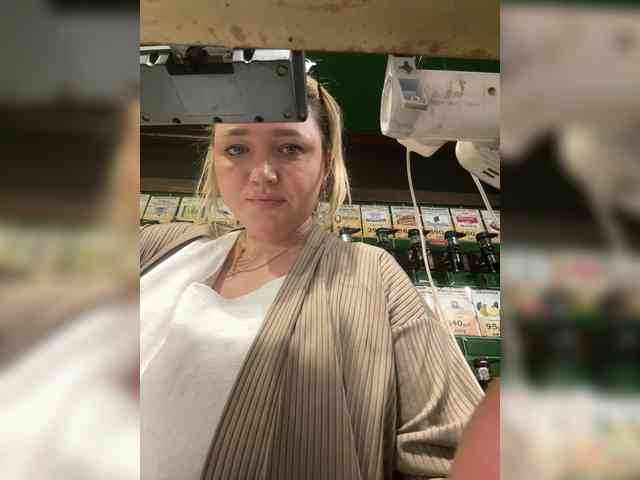 KiraMalina webcam