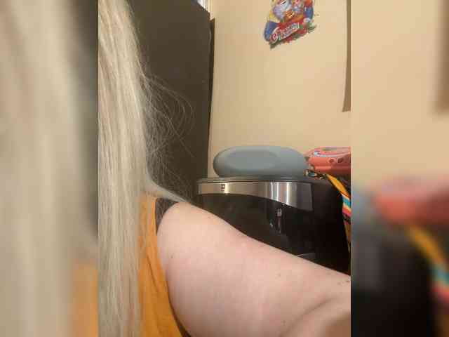 KiraMalina webcam