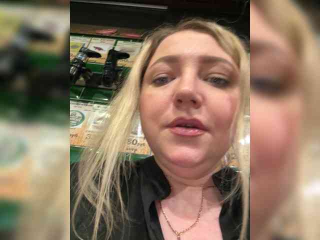 KiraMalina webcam