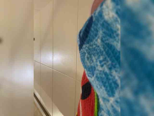 KiraMalina webcam