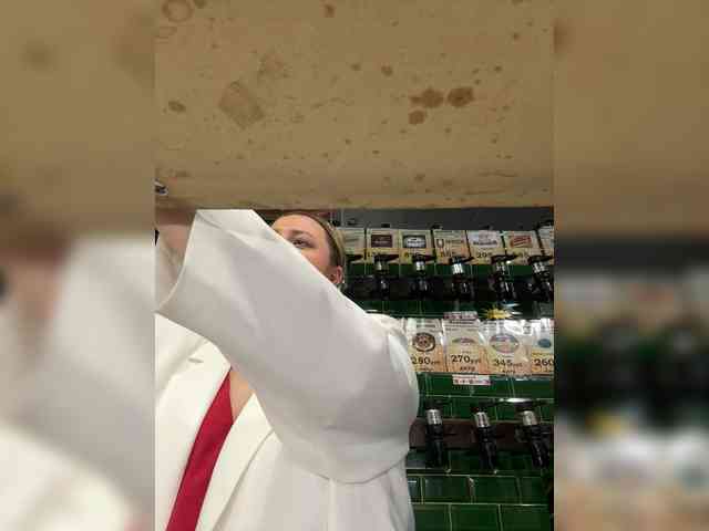 KiraMalina webcam