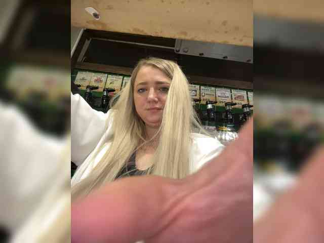KiraMalina webcam