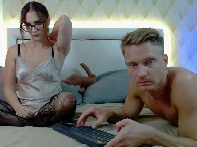 le modèle JessSteve est en webcam porno dans un show sur le site bongacams, il possède les tags suivants: White/Caucasian,Brunette,Shaved