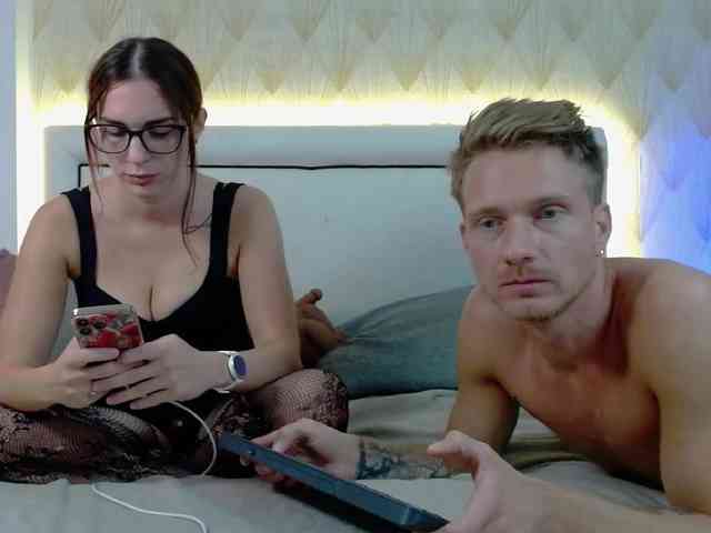 Jesssteve's cam show statistics and live stream