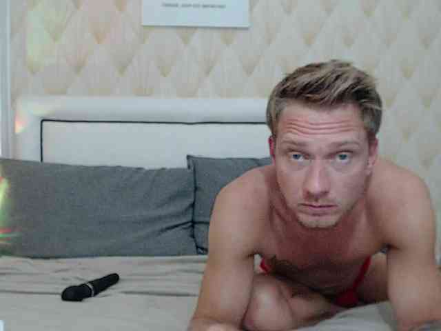 JessSteve webcam