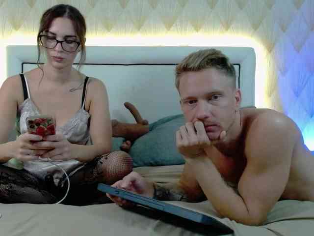 JessSteve Live Webcam on BongaCams