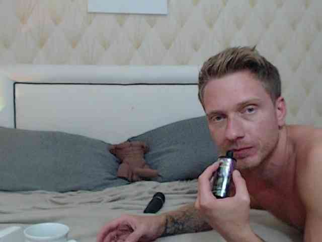 JessSteve webcam