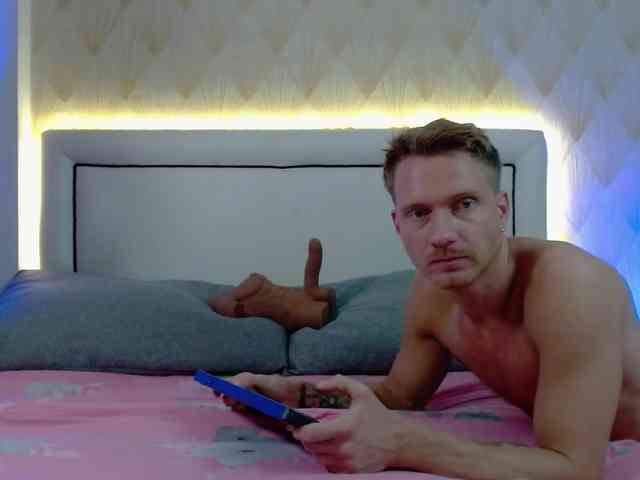JessSteve webcam