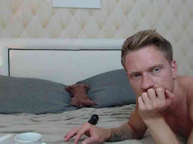 JessSteve webcam