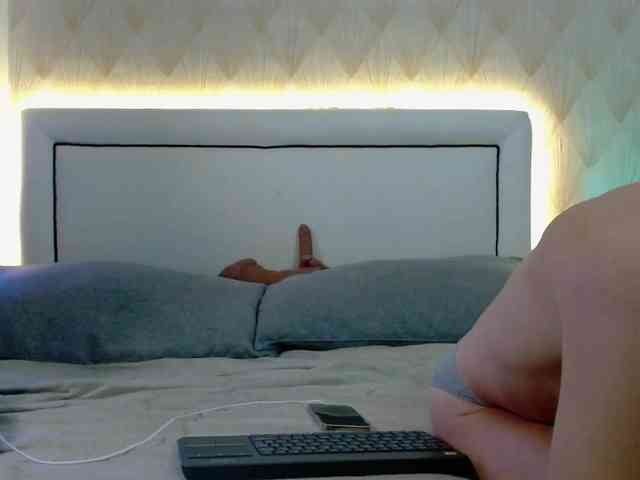 JessSteve webcam