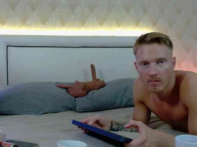 JessSteve webcam