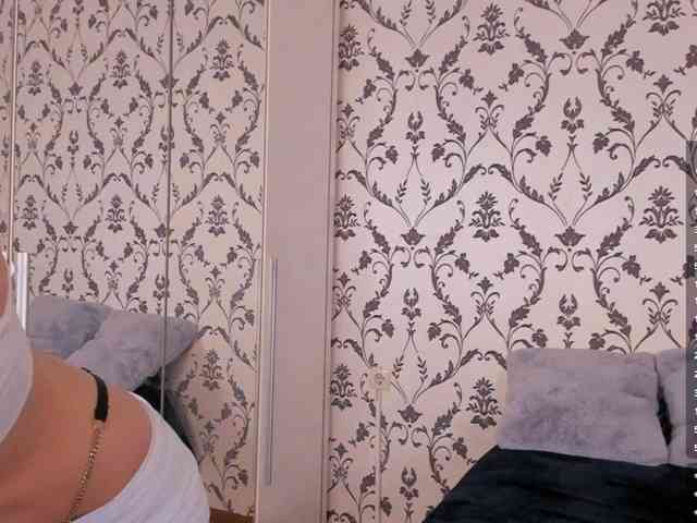 SwaySecret webcam